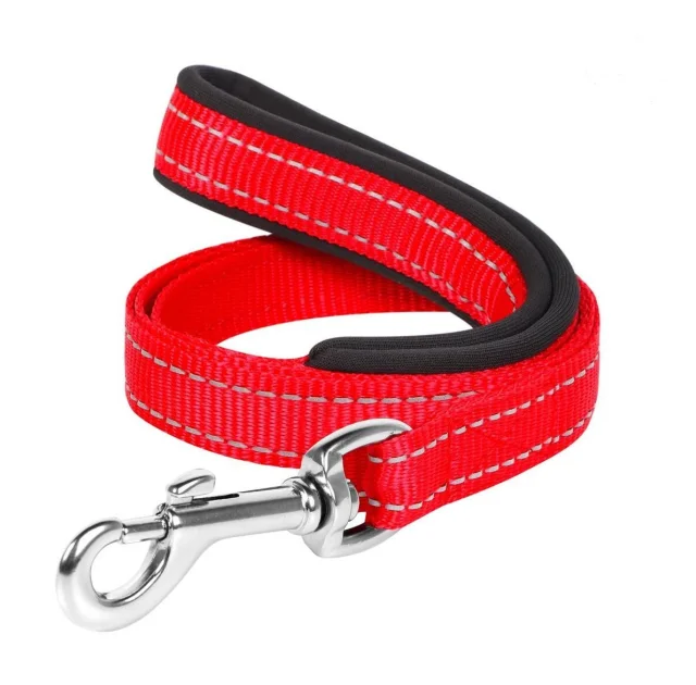Нейлоновый поводок Dog Extreme с прорезининой ручкой для собак 14 мм, 122 см, красный
