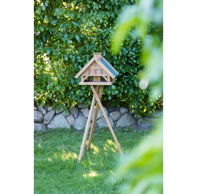 Кормушка Trixie Natura со стойкой, для птиц, 54х40х48 см
