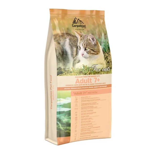 Сухой корм Carpathian Pet Food Adult 7+ для котов и кошек преклонного возраста, с курицей, 12 кг