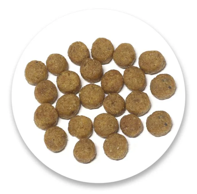 Сухий корм Natures Protection Sterilised Adult для стерилізованих котів, 2 кг